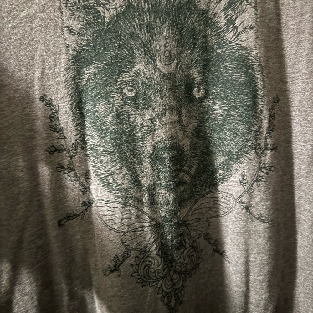 Chaser Dark Gray Graphic wolf Tee